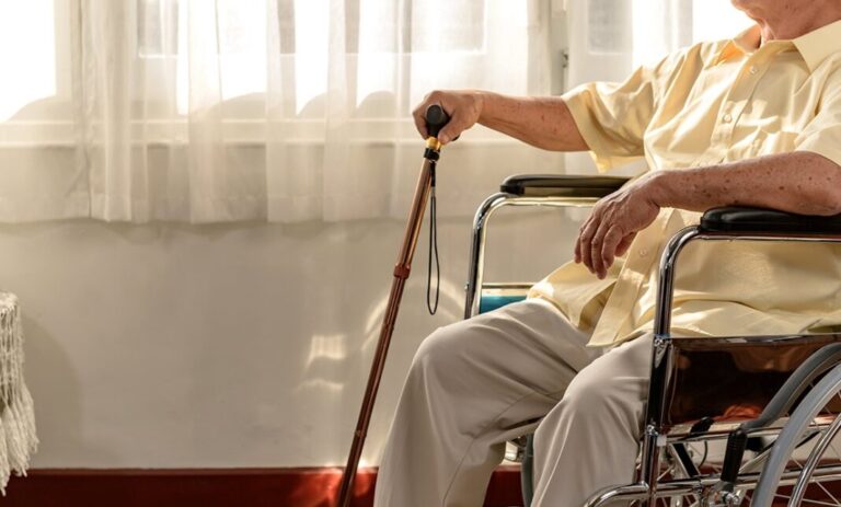 En México, los hogares con, al menos, un integrante con discapacidad gastan en salud 52 % más / Por Alejandro Durán