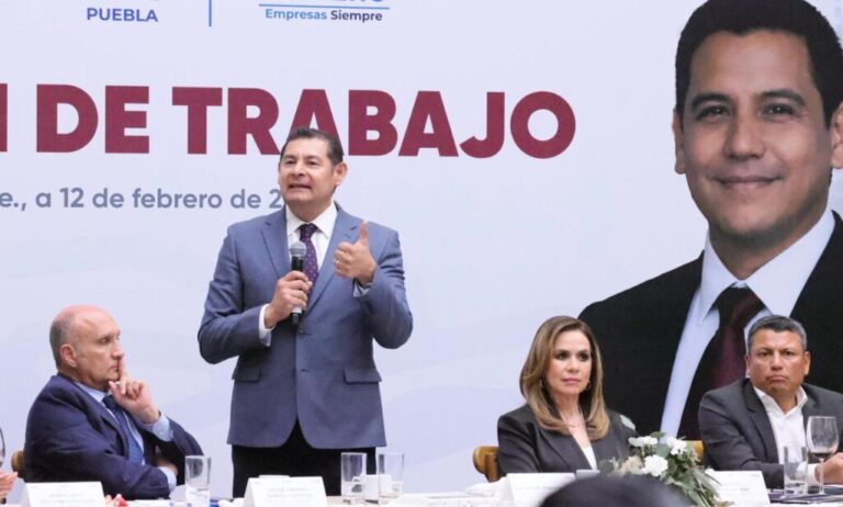 Acuerdan autoridades y empresarios de Puebla plan de acción para la inversión
