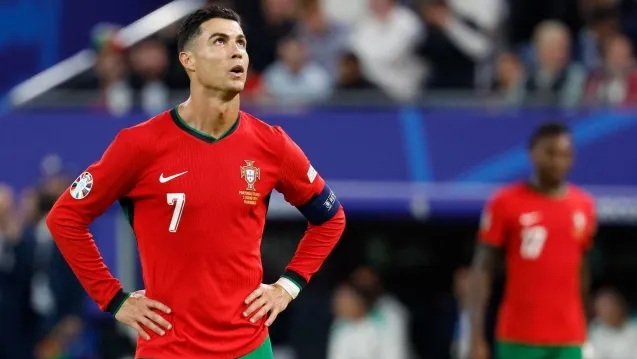 Desata críticas regreso oportuno de Cristiano Ronaldo a su club deportivo y no venir a México