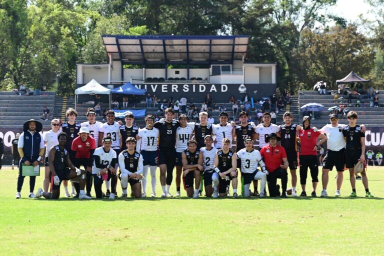 Pumas vencen a Alemania en flag football