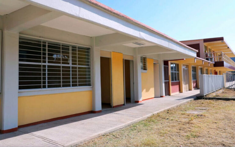 Gobierno de Campeche impulsa becas, vivienda y obra pública con inversión de 27.8 mdp 