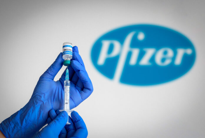 Cumple Pfizer 75 años en Toluca, Estado de México
