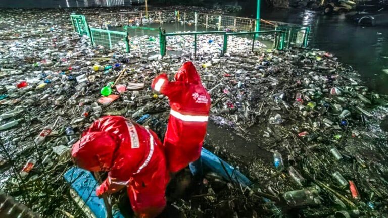 En Cuatitlán Izcallí, retiran en la presa El Ángulo y Río Hondo más de 80 toneladas de basura
