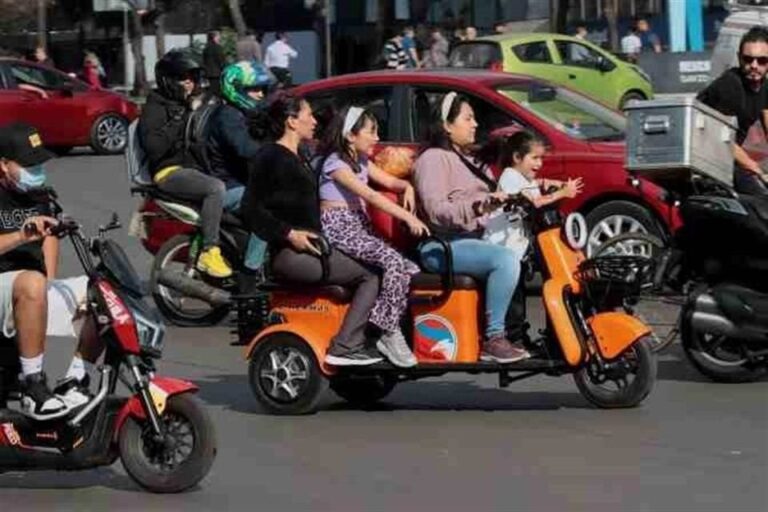 ¡Por fin! Gobierno de la CDMX pondrá en cintura a motorizados eléctricos personal ¿Será posible?
