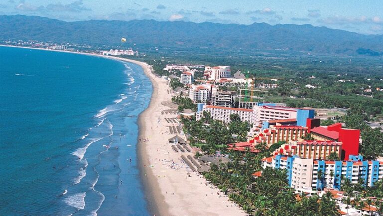 Se garantiza acceso público a playas en Nayarit como marca la ley