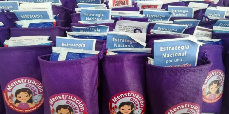 Entrega Gobierno del EdoMéx más de 314 mil kits de menstruación digna a niñas y adolescentes