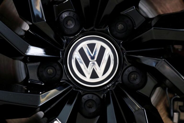 Renault, Stellantis y Volkswagen defienden un sello “hecho en la UE” sencillo y realista
