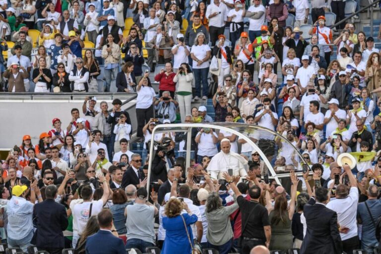 El papa León XIV denuncia drama migratorio en España y reclama responsabilidades a Europa