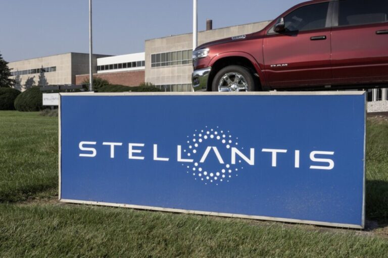 Crecen ventas de Stellantis en México